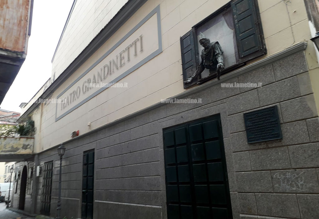 teatro-grandinetti-lameziaf_6d800.jpg