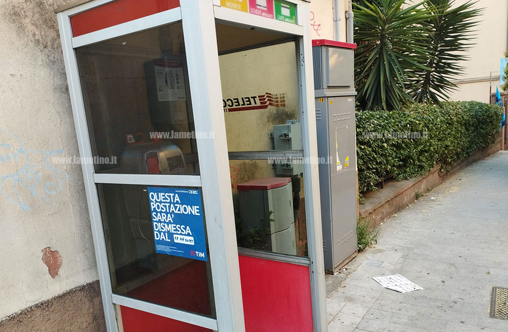 telefoni-pubblici-dismessi-lamezia-94d237275cfa_9cece.jpg
