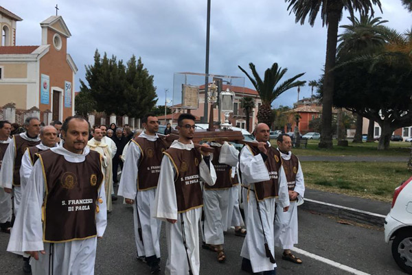 Lamezia: tenda della Misericordia allestita in piazza Italia