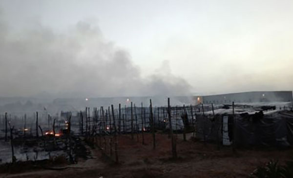 Scoppia incendio in tendopoli San Ferdinando, Prefetto: "A breve nuova struttura"
