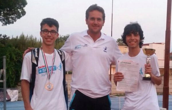 Tennis giovanile, i "Lamezia boys" protagonisti al trofeo fit kinder+sport