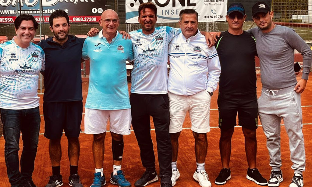 Tennis, Sporting Club Lamezia vola in Serie D1: trionfo nel campionato di D2