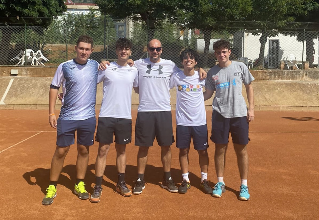 tennis21cdb719209_92304.jpg