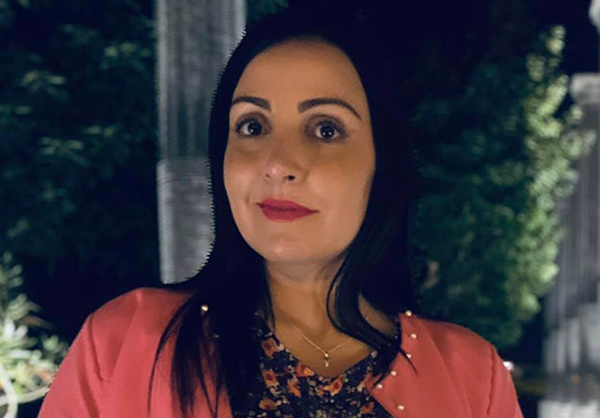 teresa-merante-cantante-calabrese_21d27_9e05b_d8e9b.jpg