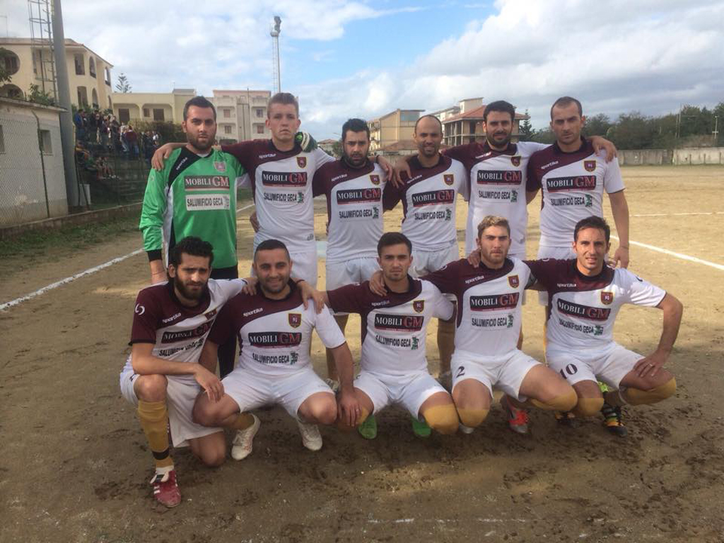 Prima Categoria: calciatori del Girifalco minacciano l'arbitro, Terina vince a tavolino