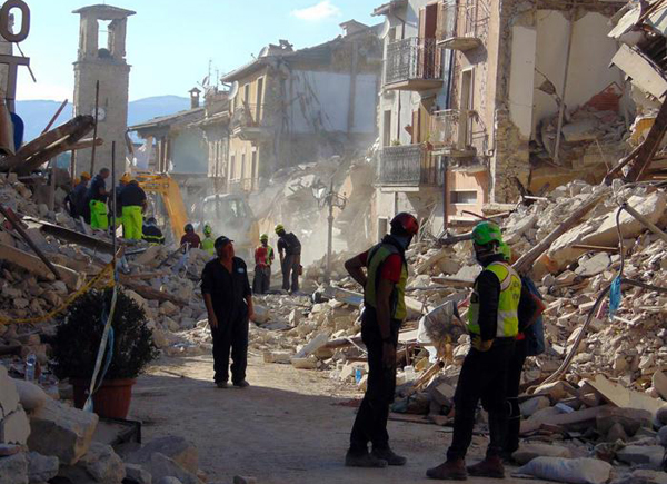 Terremoto centro Italia, Cosenza Calcio rinvia presentazione squadra e devolve incasso derby
