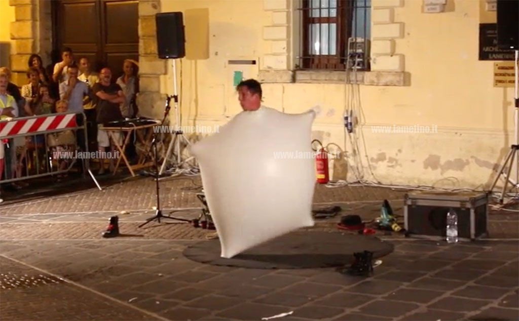 terza-edizione-di-TeatrOltre-pallone01092018.jpg