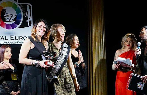 La lametina Tiziana Pansino premiata come “Miglior Fashion Designer 2017” al Festival Europeo di Milano