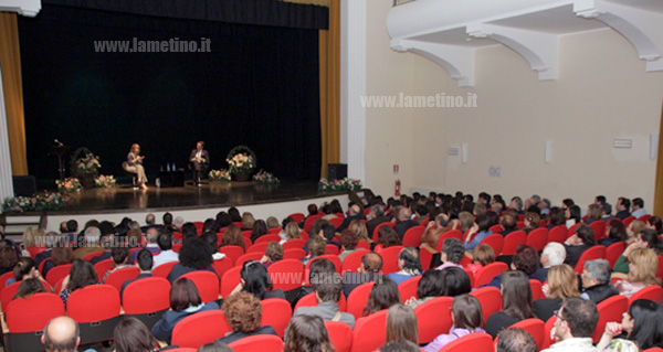 tiziana_ferrario_politeama_lamezia