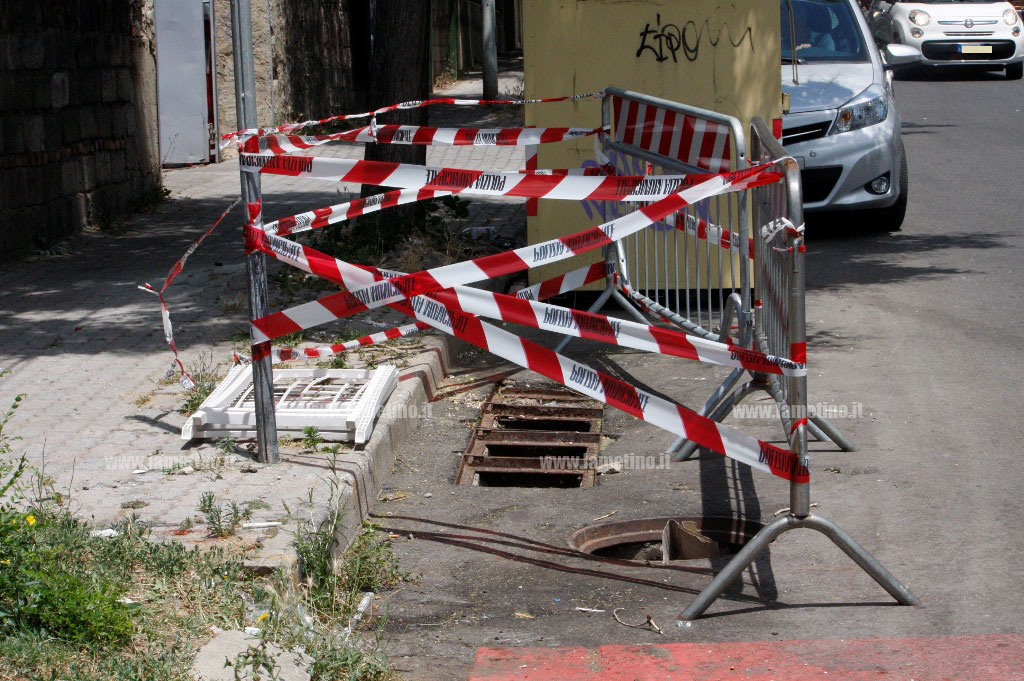 Lamezia: tombini senza coperchi, transennata area in via Colombo