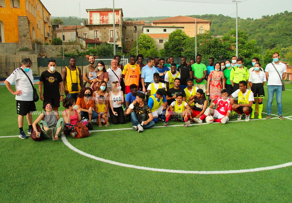 Lamezia, la Giornata del rifugiato si apre con una partita al Campo sportivo Diocesano