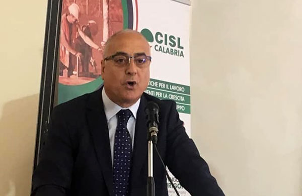 Russo, (Cisl): "Dopo prematura scomparsa Presidente Santelli rivolgo appello alla politica per andare al più presto alle elezioni"