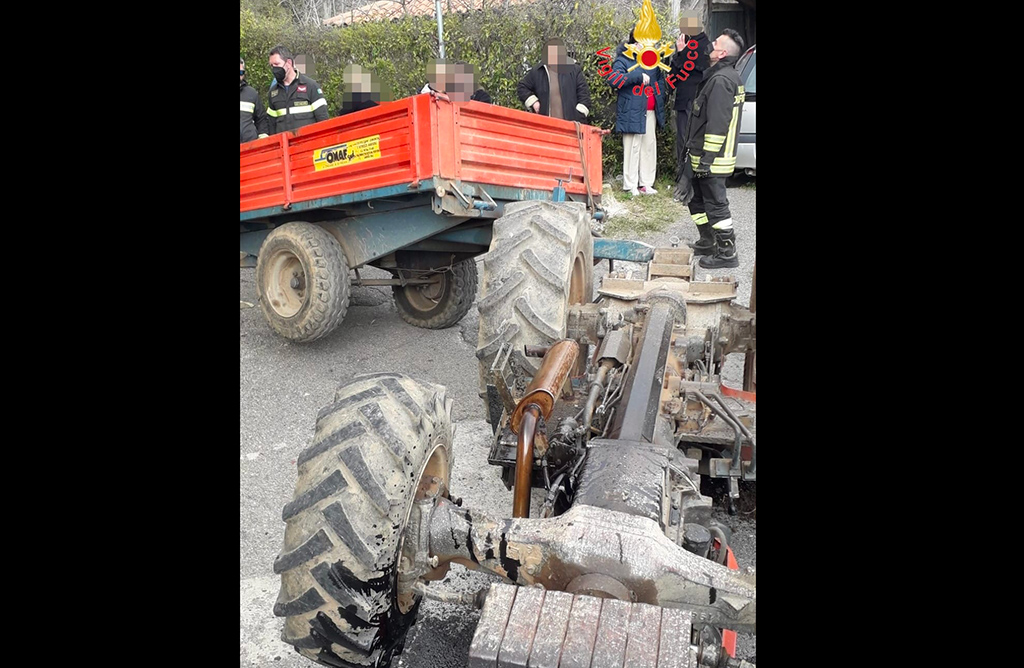Lamezia, si ribalta trattore a Zangarona: deceduto conducente