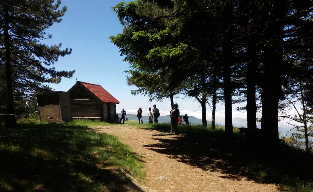 trekking-166193.jpg