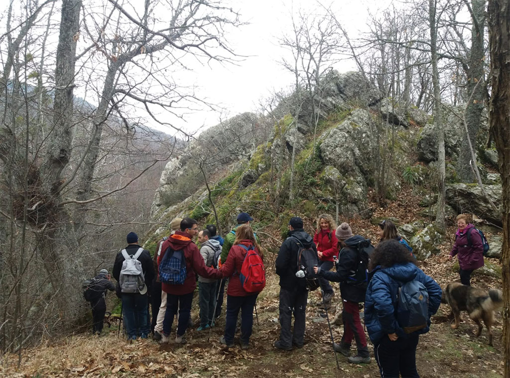 trekking-2.jpg