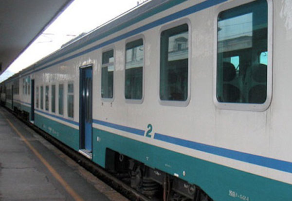 Scende dal treno e trova i Carabinieri, arrestato sorvegliato speciale a Cosenza