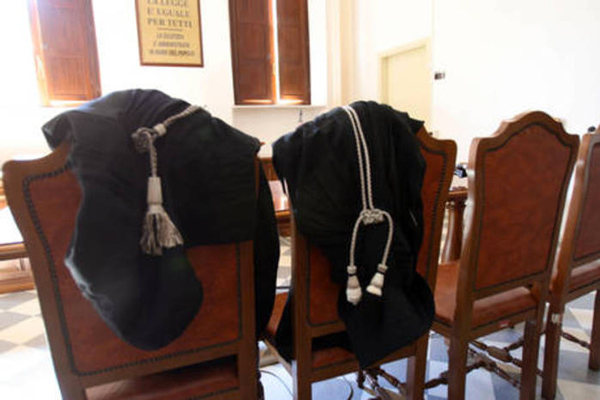 Tabaccaia uccisa a Reggio, autore condannato a 30 anni di reclusione 