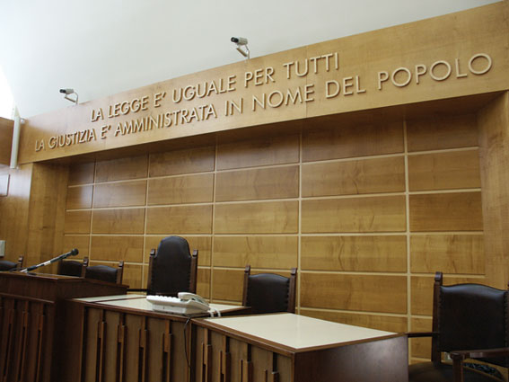 tribunale-aula_012b1.jpg