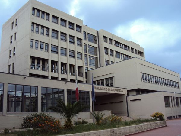 Corruzione, chiuse le indagini per Aieta e altri indagati