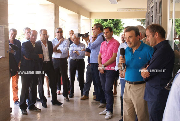 Lamezia: Tribunale salvo, assemblea davanti al Palazzo di Giustizia