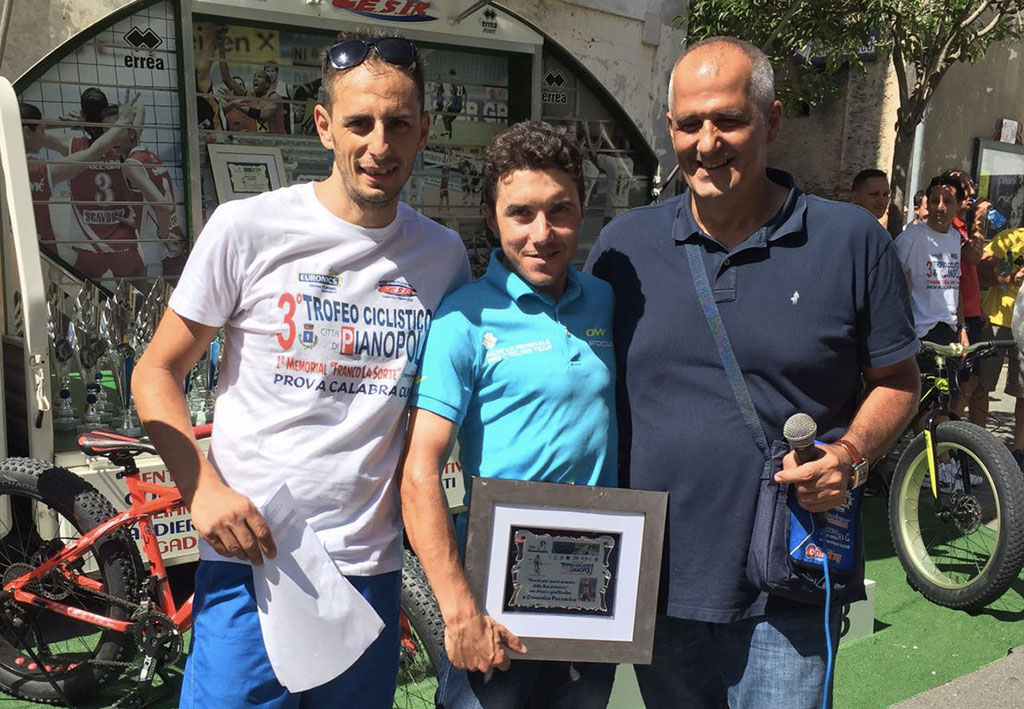 trofeo-ciclismo-pianopoli_8.jpg