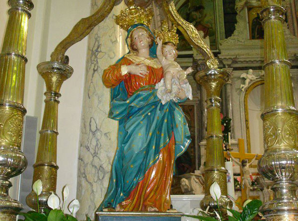 L’arcivescovo Carballo a Conflenti per la festa della Madonna