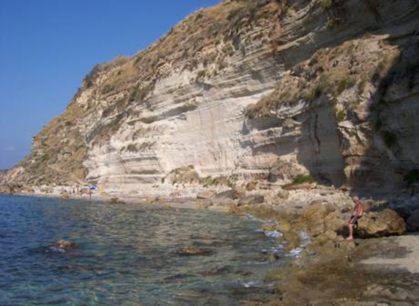 Calabria: Tropea su francobollo serie turistica