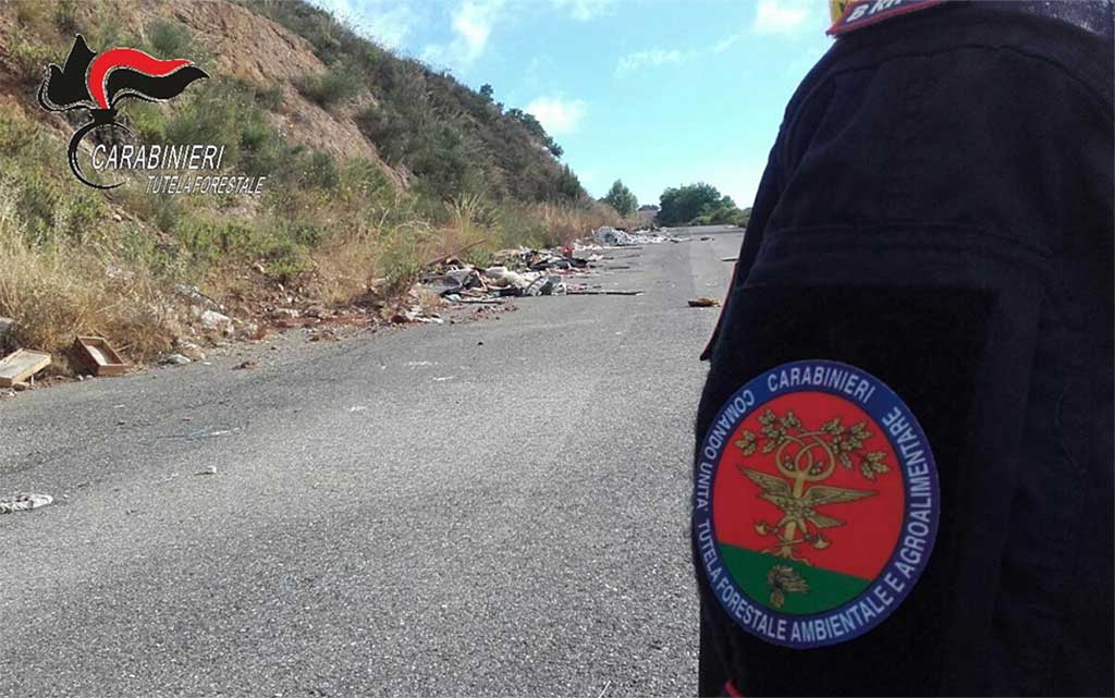 Operazione “Dirty Street”, discarica a cielo aperto nel vibonese: sequestrata una strada e denunciati due imprenditori - VIDEO