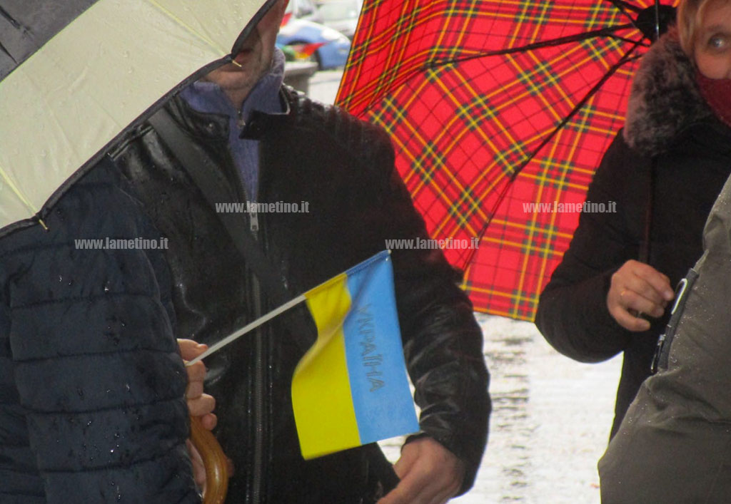 ucraina-22-manifestazione-lamezia_8e487.jpg