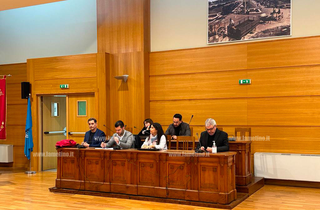 ultima_seduta_2023_opposizioneok_d146b.jpg