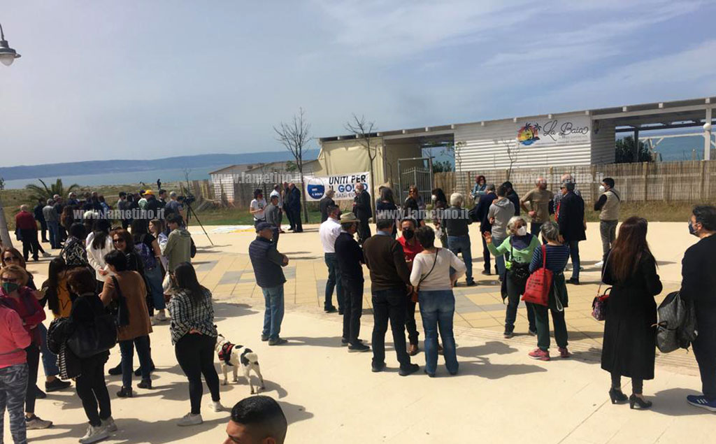 uniti-per-il-golfo-sit-in-lamezia-24422-7f69a30c76ce_1eff1.jpg