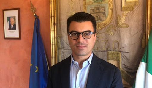 Corruzione, ex sindaco di Pizzo Gianluca Callipo rinviato a giudizio