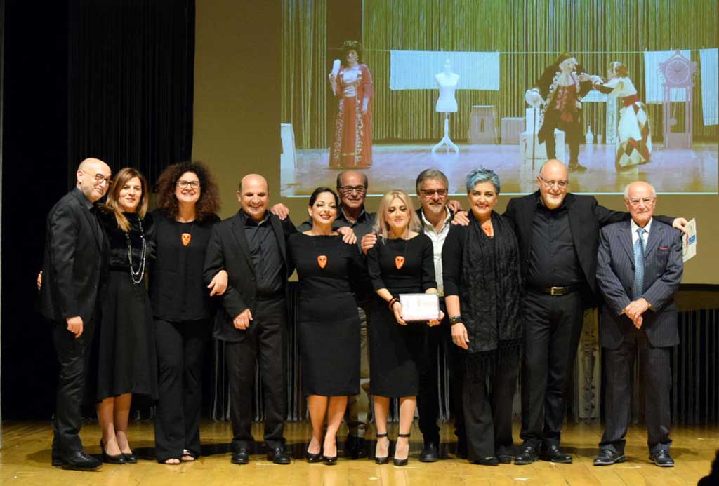 vacantusi_premiati-teatro-grandinetti-102019.jpg