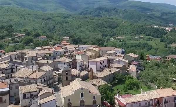 Borgo calabrese "adottato" dal Mit di Boston: "Diventerà prototipo di rigenerazione sociale"
