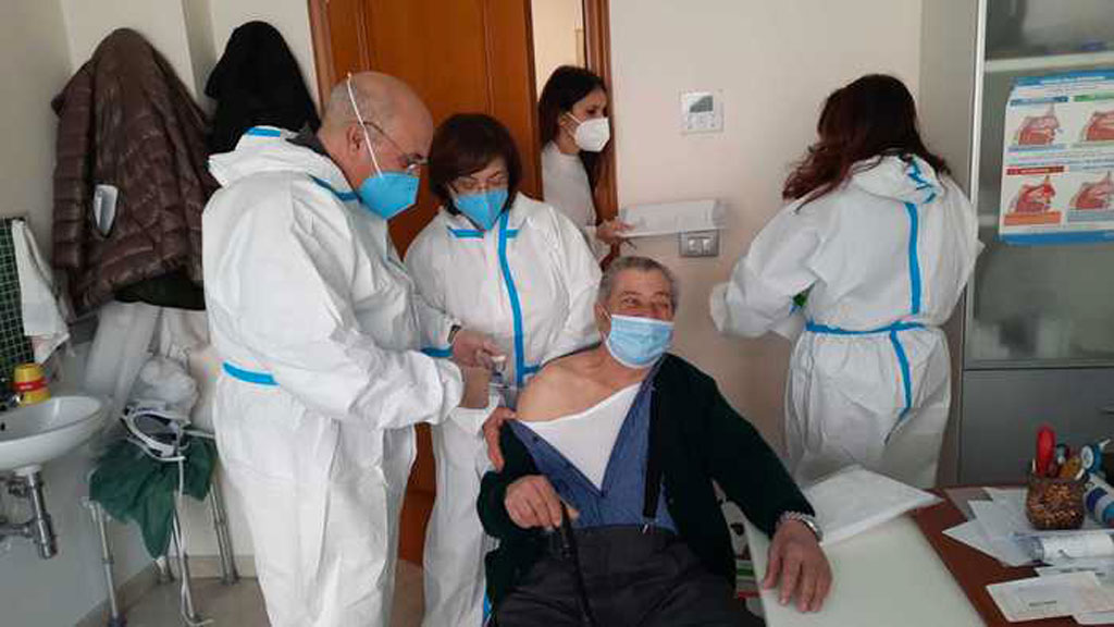 vaccini-cz3c8c6.jpg