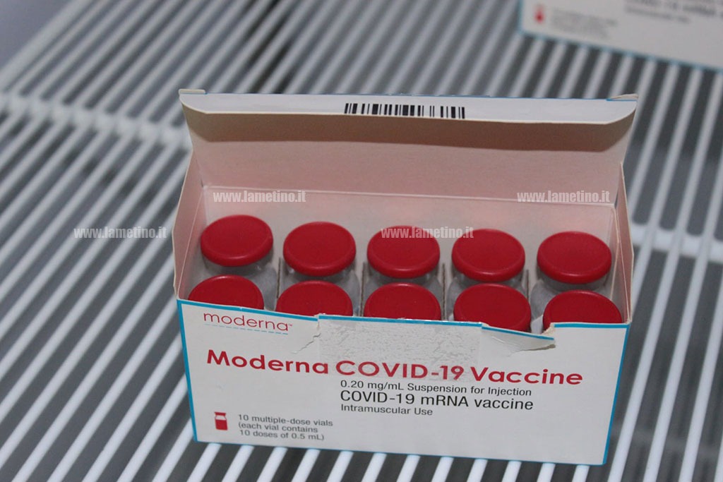 Covid, prima consegna di vaccini del 2022 in Calabria: 4400 dosi 'Moderna' destinate a Lamezia