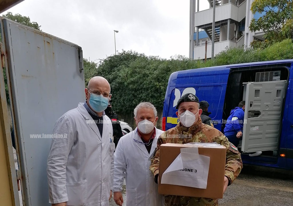 Lamezia, arrivate anche in città le prime dosi del vaccino Moderna. Previste somministrazioni nelle Rsa