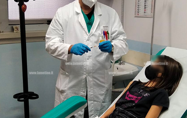 Lamezia, continua l'open vax day pediatrico all'ospedale: vaccinati fino ad ora 561 bambini