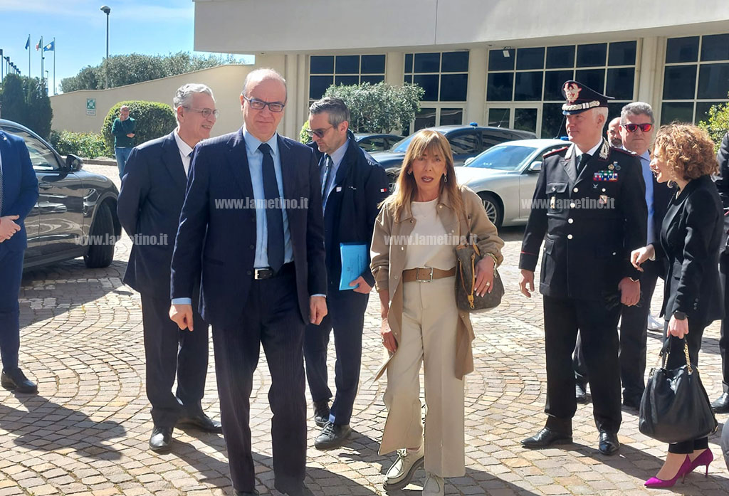 valditara-in-Calabria-aprile-2024olo_bfbac.jpg