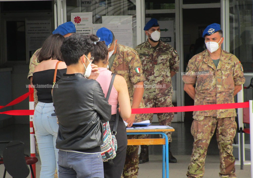 Vaccini anti Covid in Calabria, continua l'open weekend per i maturandi: sabato oltre 20mila somministrazioni 