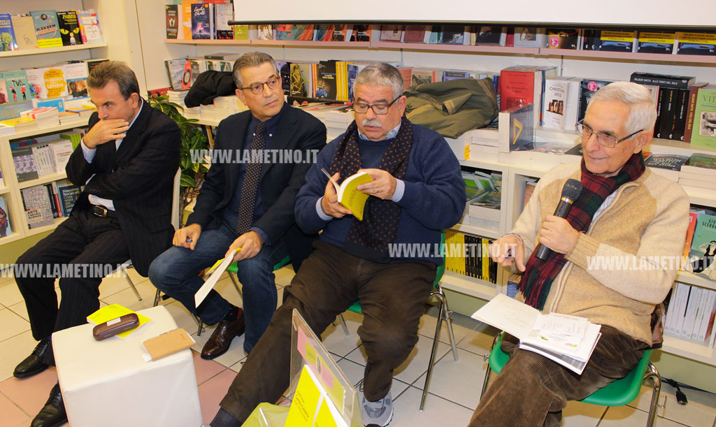 Lamezia, presentato “Cambia Calabria che l’erba cresce” di Filippo Veltri