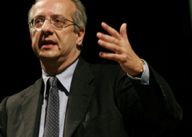 Lamezia, Veltroni incontra candidati a sindaco del Pd Perugini e Scalzo