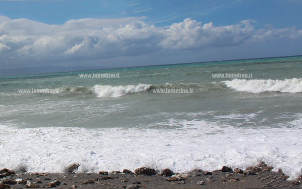 Meteo, in arrivo venti forti e mareggiate in Calabria  