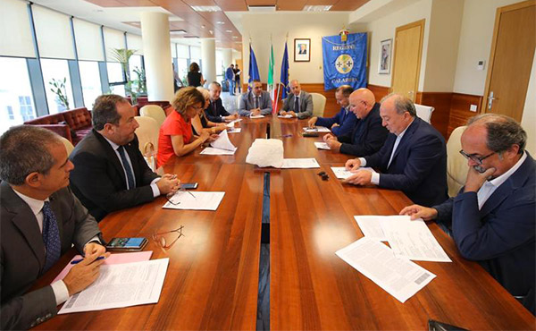 Sanità: vertice in Regione con Oliverio, Cotticelli e i prefetti 