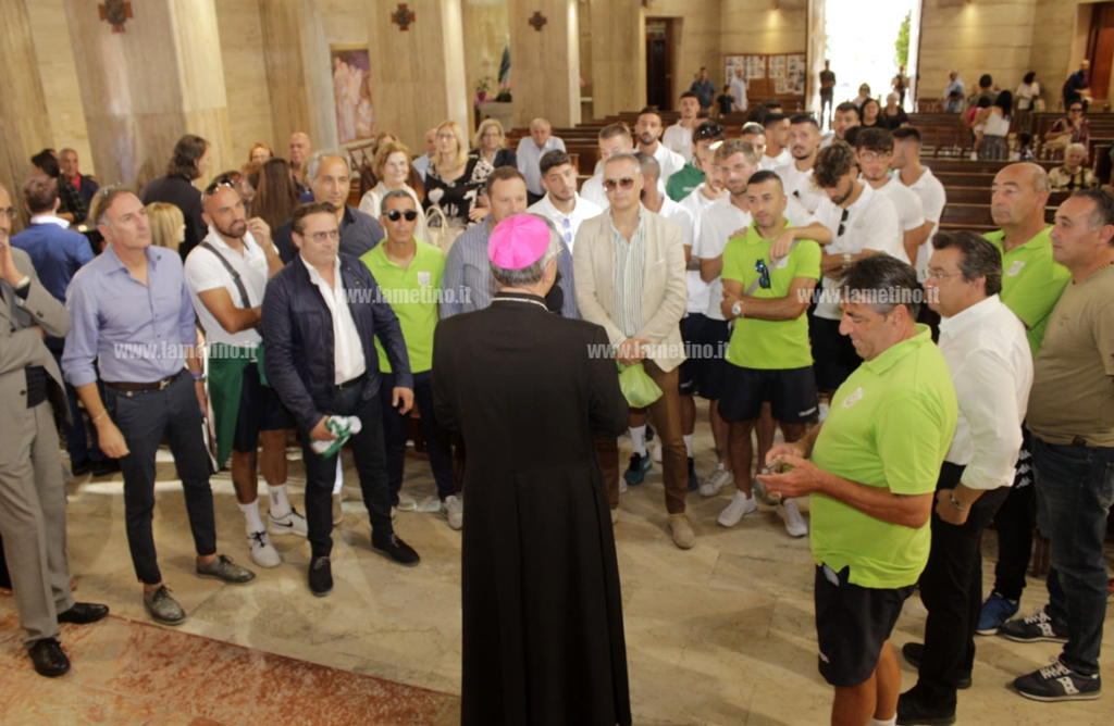 vescovo-2019-lamezia-44.jpg