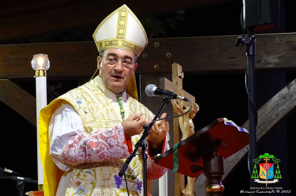 vescovo-lamezia-2022_e7cf7.jpg