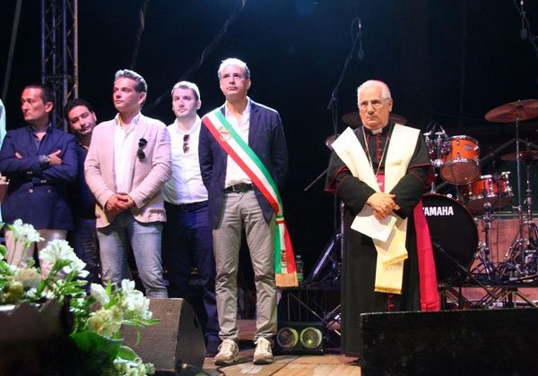 vescovo-mascaro.jpg