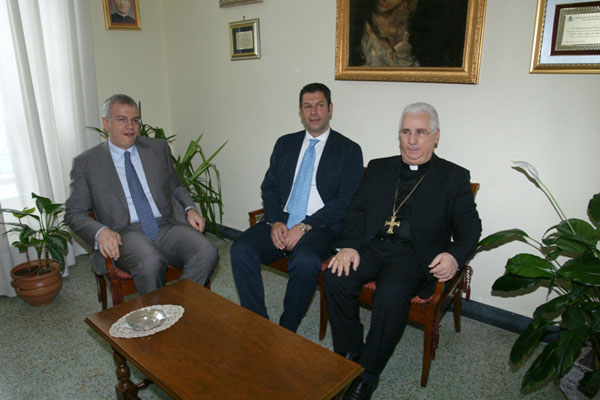Lamezia: Visita del Papa, il vescovo Cantafora incontra i presidenti Scopelliti e Talarico. Stanziati 500 mila euro