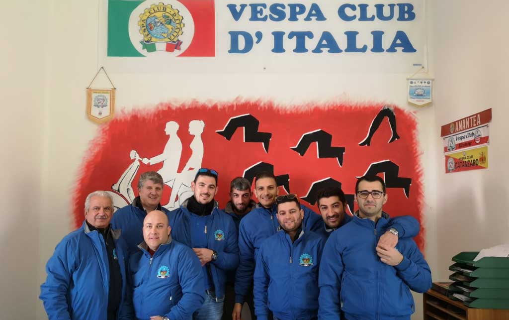 Inaugurata sede sociale del "Vespa club Acconia di Curinga", tante le iniziative in programma