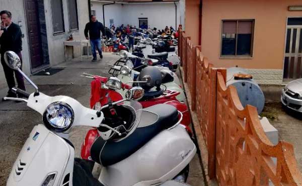vespa-foto-12319.jpg